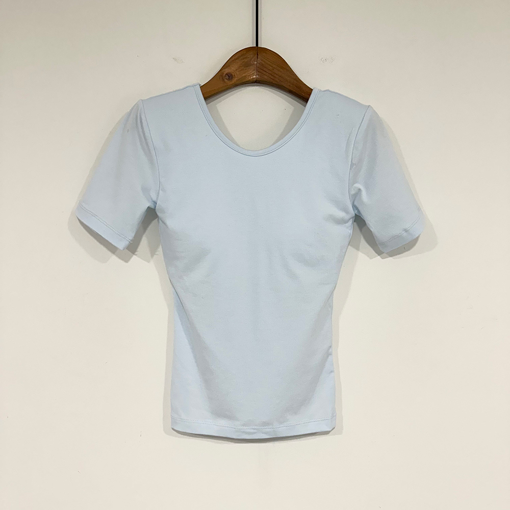 반팔 티셔츠 라벤더 색상 이미지-S1L9